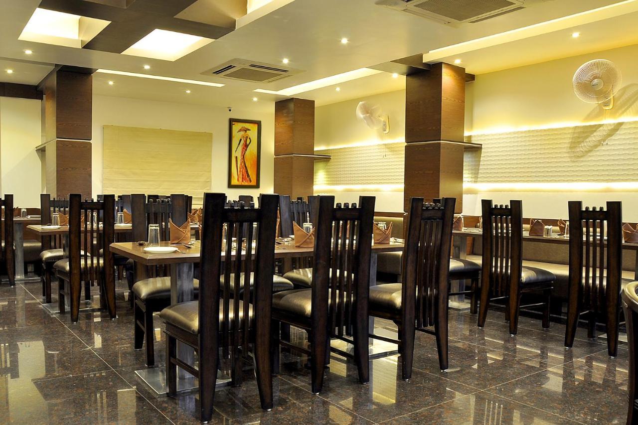 Hotel Fabhotel Shree Narayana Udaipur